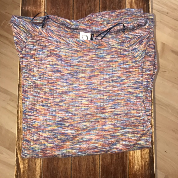 ANTHROPOLOGIE Akemi Kin Zaka bell sleeve top multi colored - Picture 9 of 9